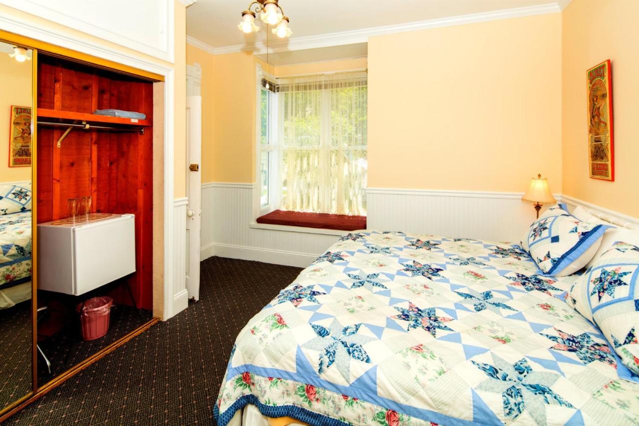 The Snow Queen Lodge Snowmass Village Room photo
