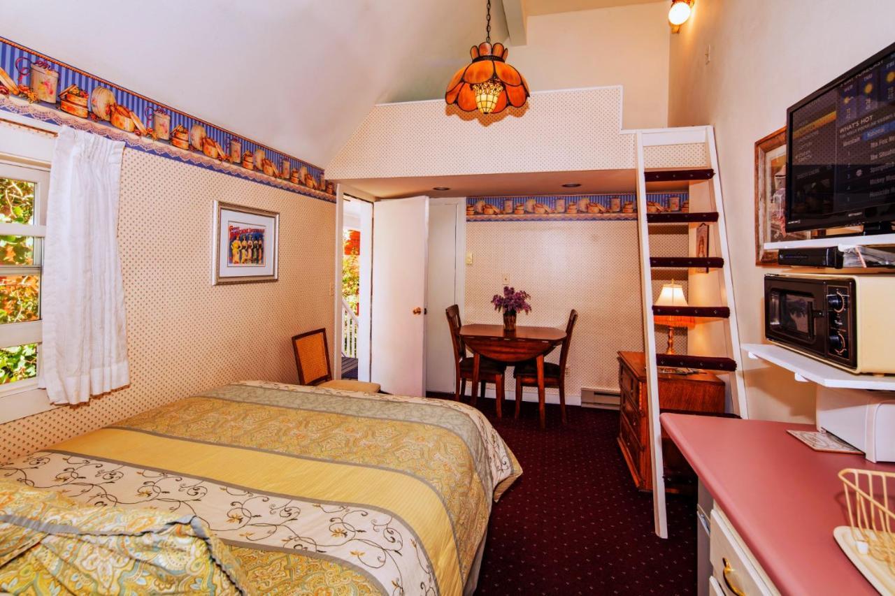 The Snow Queen Lodge Snowmass Village Room photo