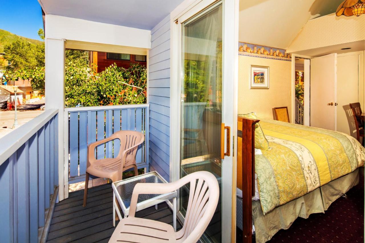 The Snow Queen Lodge Snowmass Village Room photo