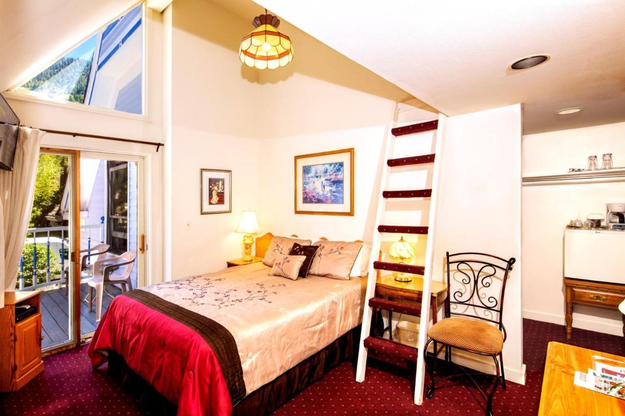 The Snow Queen Lodge Snowmass Village Room photo